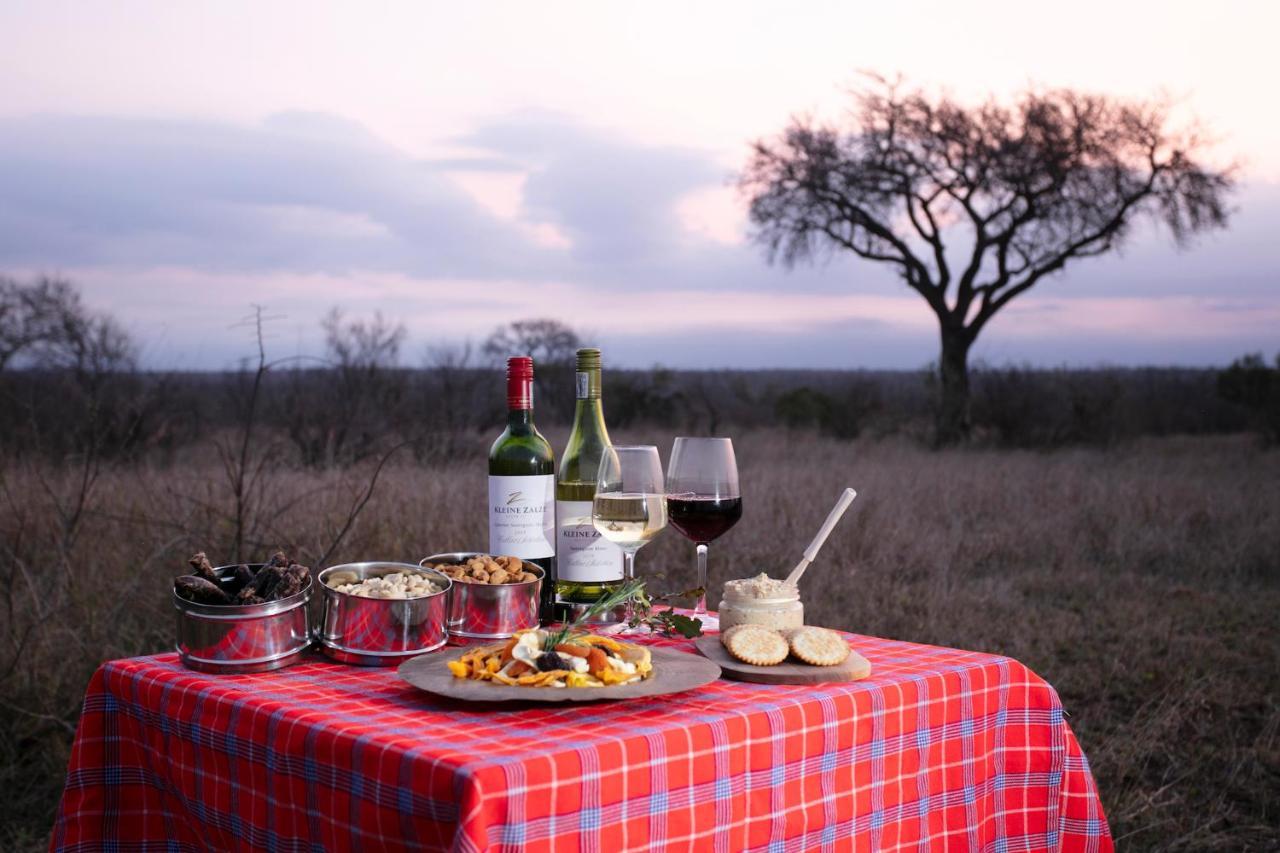 Thabamati Luxury Tented Camp 팀바바티 수렵금지구역 외부 사진