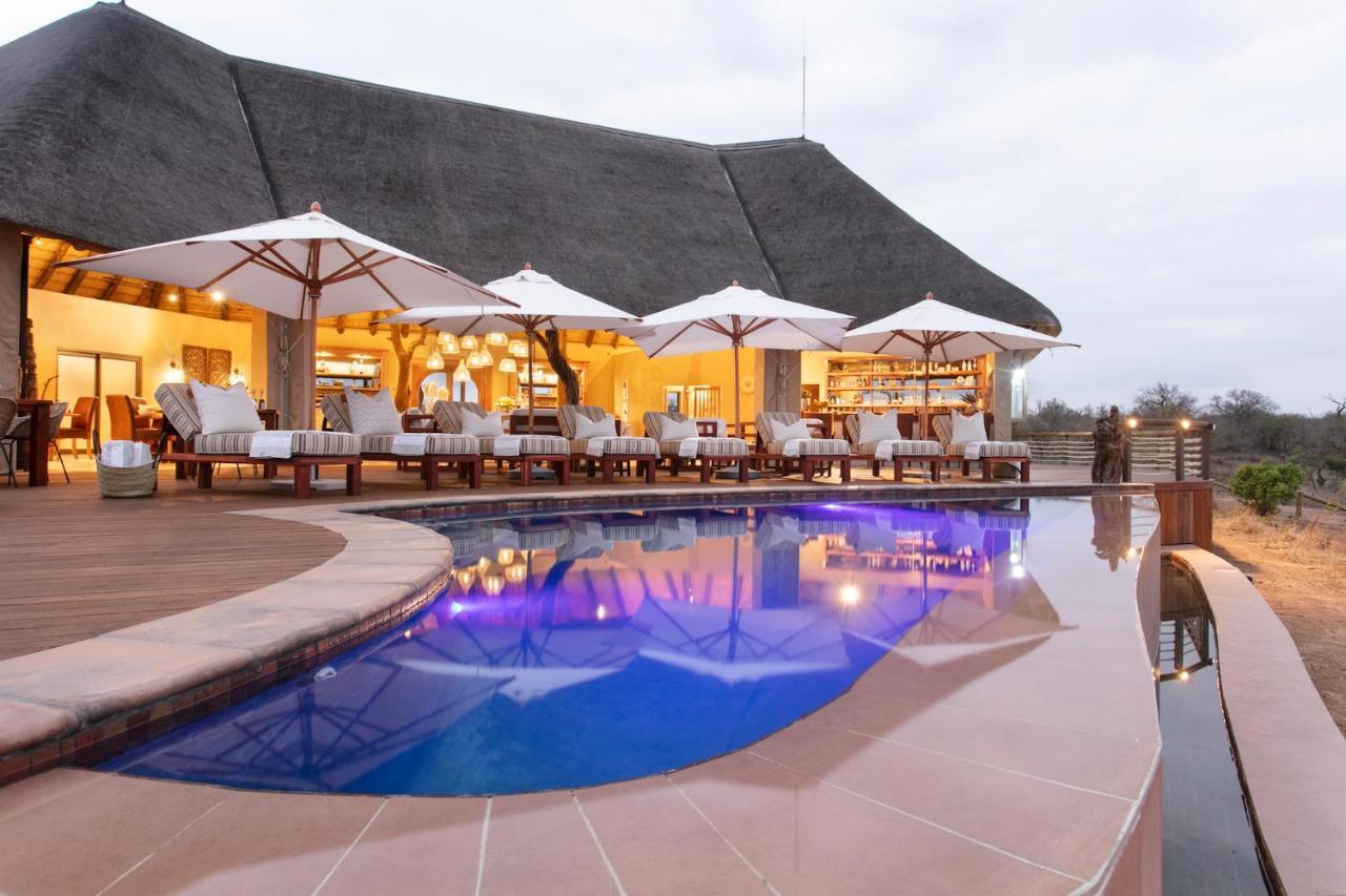 Thabamati Luxury Tented Camp 팀바바티 수렵금지구역 외부 사진